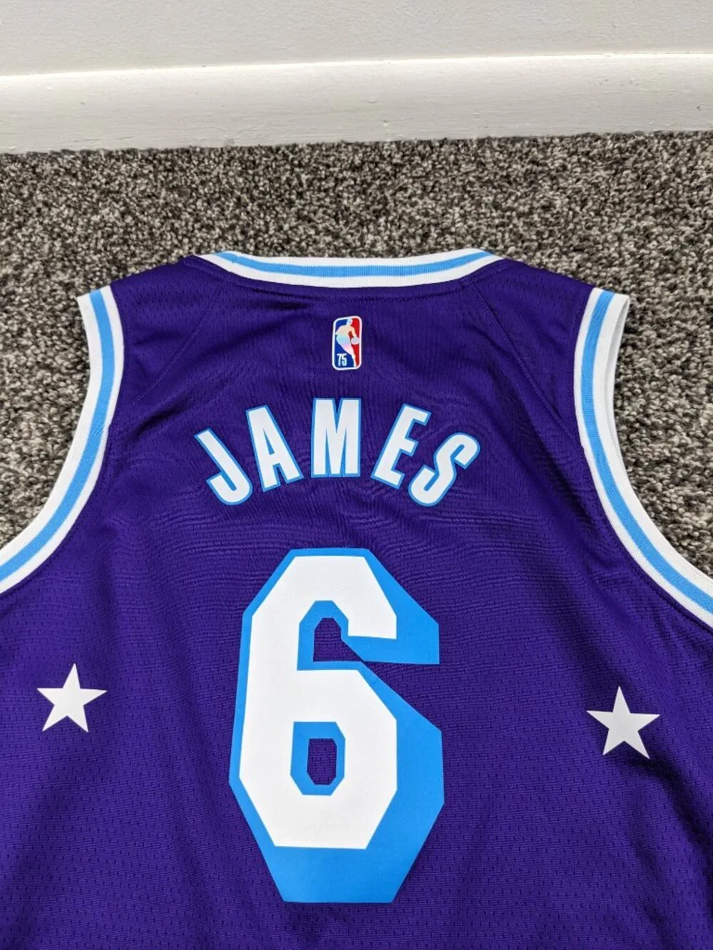 LeBron James Los Angeles Lakers Swingman Jersey City Edition Youth Boys Medium